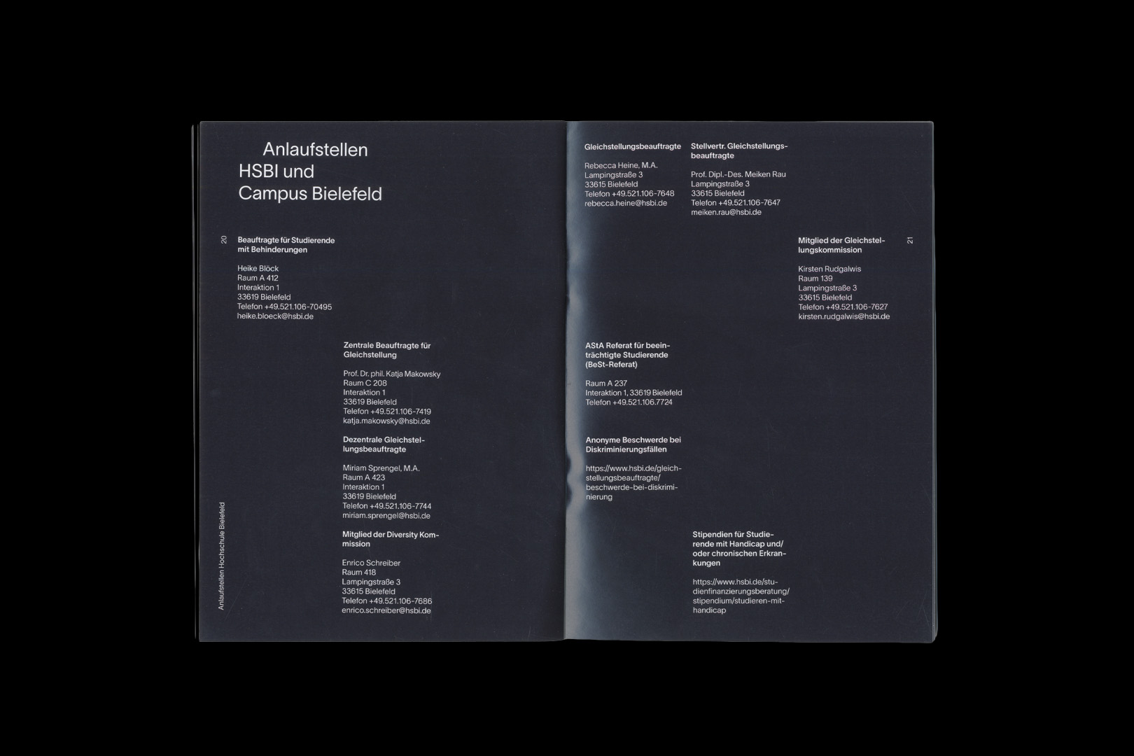 Dis/-Ability Spread 09